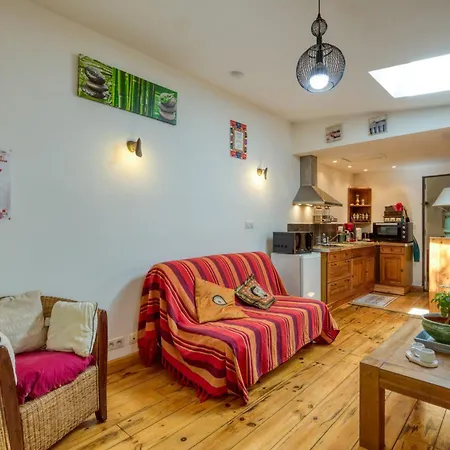 Gaia Apartment Poussan